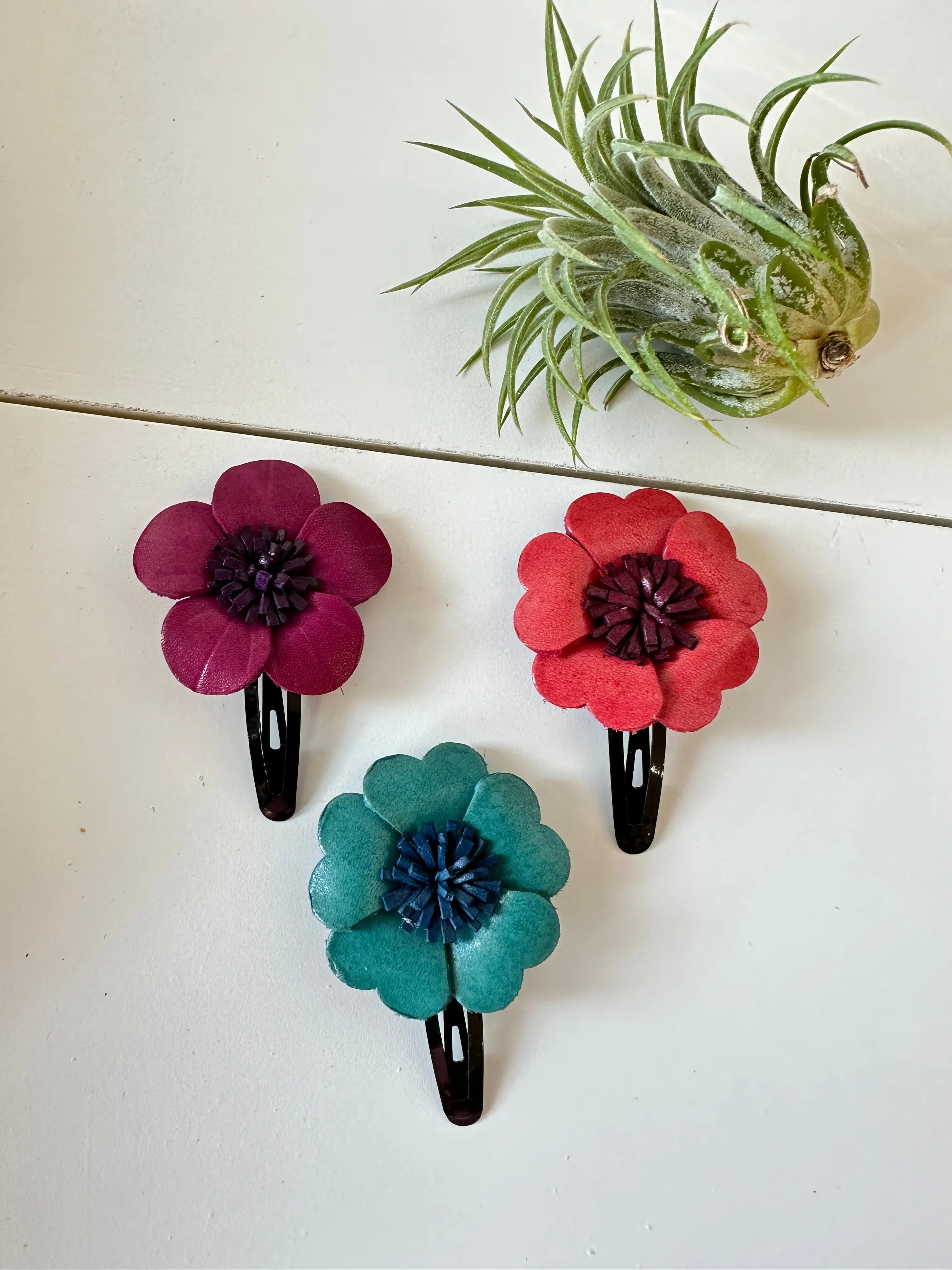 Handmade Genuine Leather Small Heart Petals Hair Clip