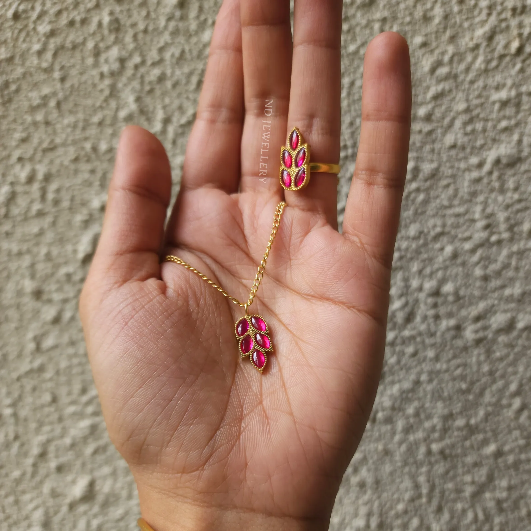 Kari Pendant