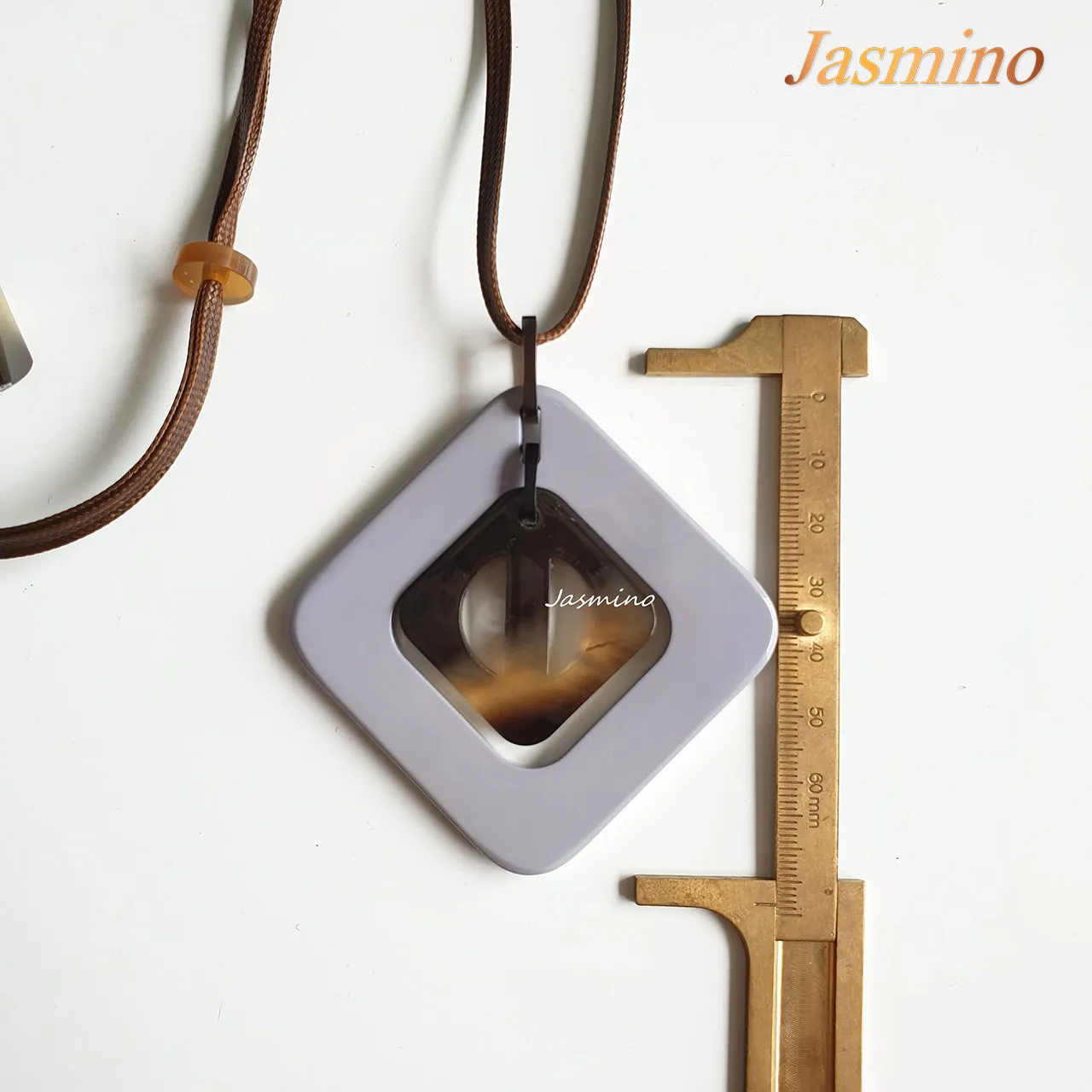 Lozenge Handmade Pendant J17525, Sources as Buffalo Horn and Lacquer