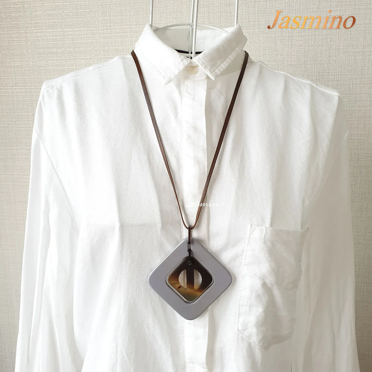 Lozenge Handmade Pendant J17525, Sources as Buffalo Horn and Lacquer