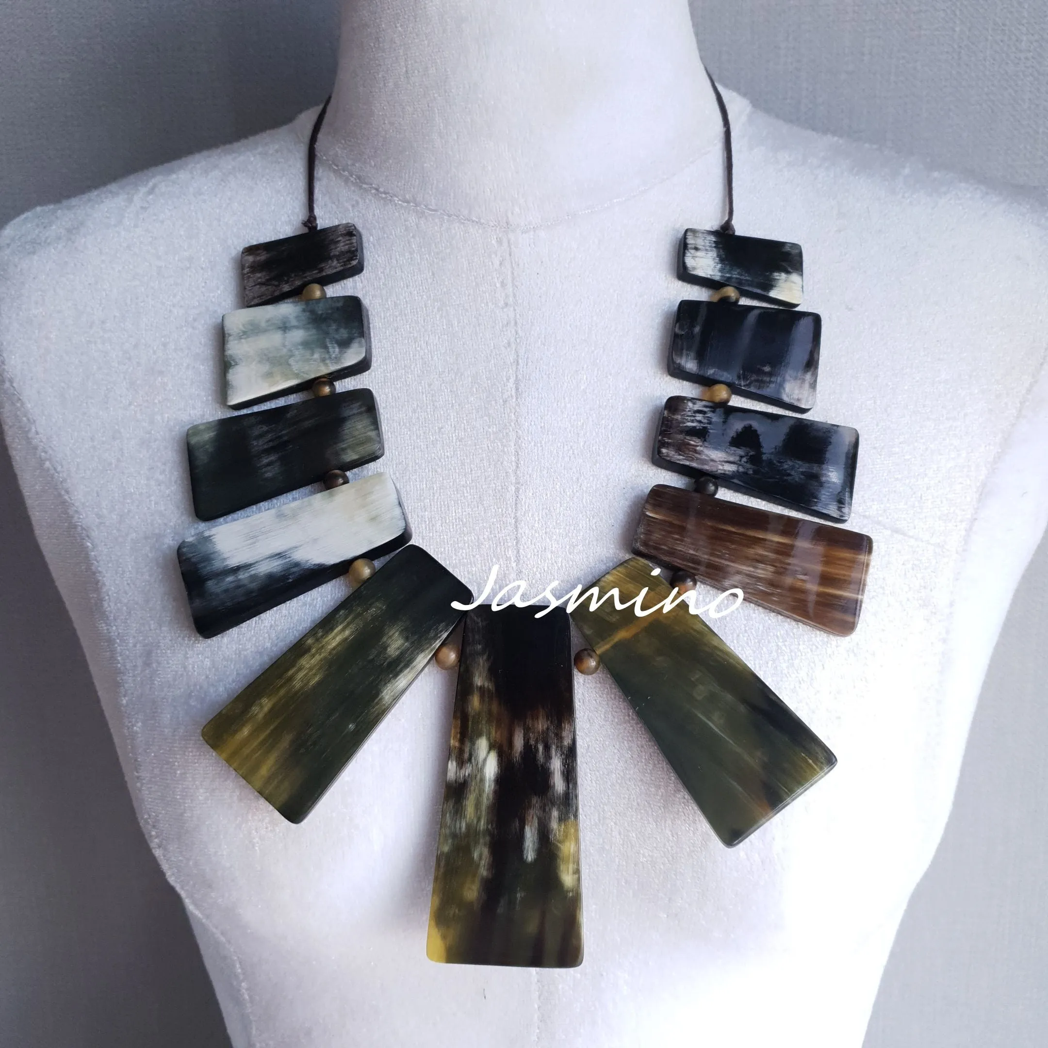 Mystery Horn Necklace J17873, Made by Natural Buffalo Horn