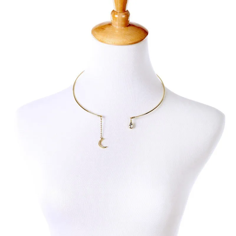 Stylish Open Gold Choker Necklace with Crystal Moon Pendant